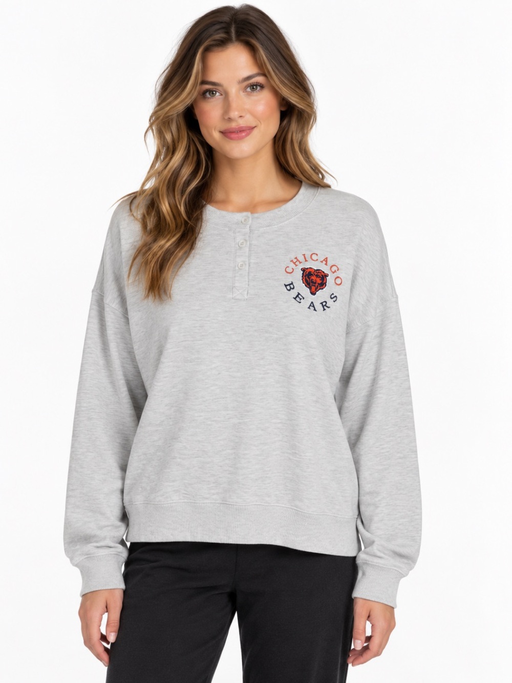 NFL TEAM APPAREL Women’s Drop Shoulder Sleep Henley Gray w/Chicago Bears Logo